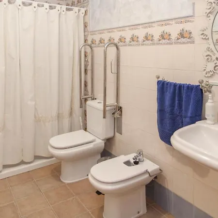 Stunning Home In Villaviciosa De Cordob Holiday home *