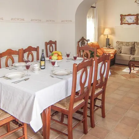 Stunning Home In Villaviciosa De Cordob Holiday home