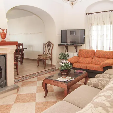 Holiday home Stunning Home In Villaviciosa De Cordob Villaviciosa de Cordoba